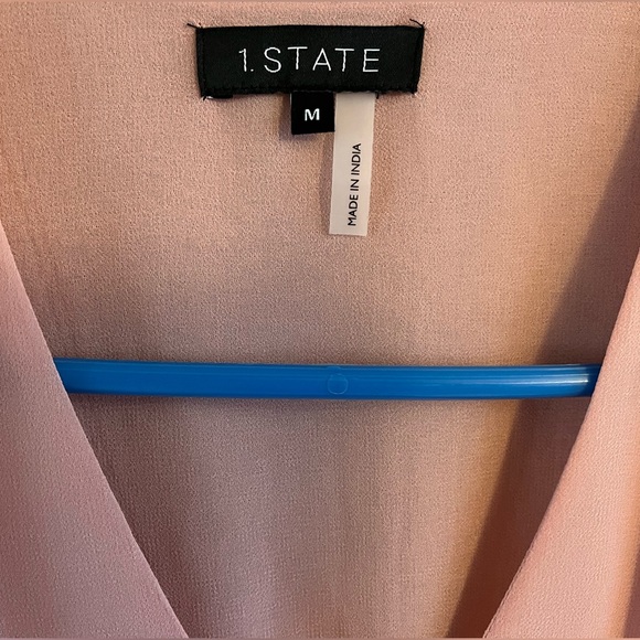 Hostess Pick 🥳☄️1. State Pink Puff Sleeve Smocked Crop Blouse SOLD! - Picture 5 of 10